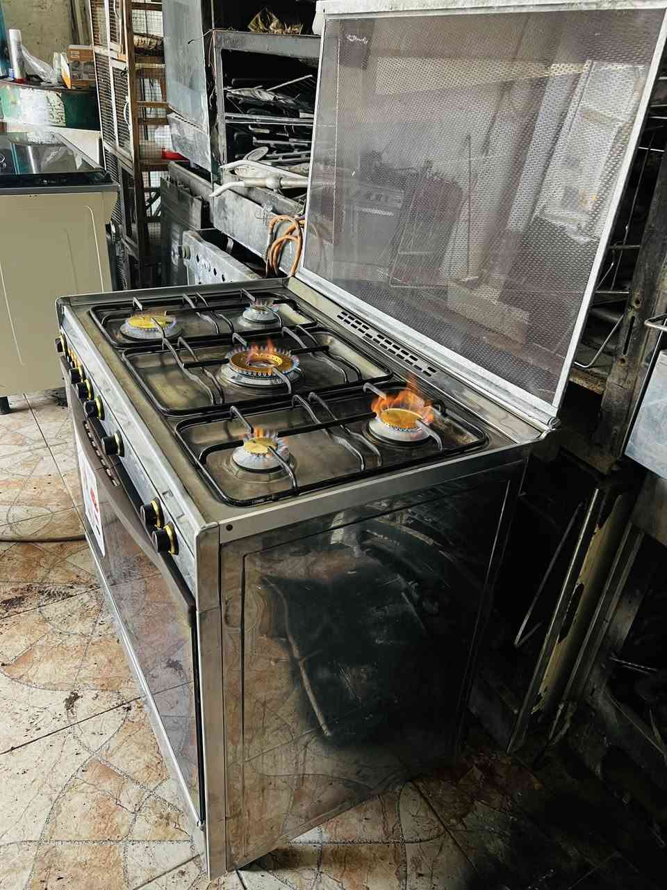 طباخ كريازي باب اول 5عيون كله شغال
بيع اومراوس حي النداء 
***********واتساب فقط
