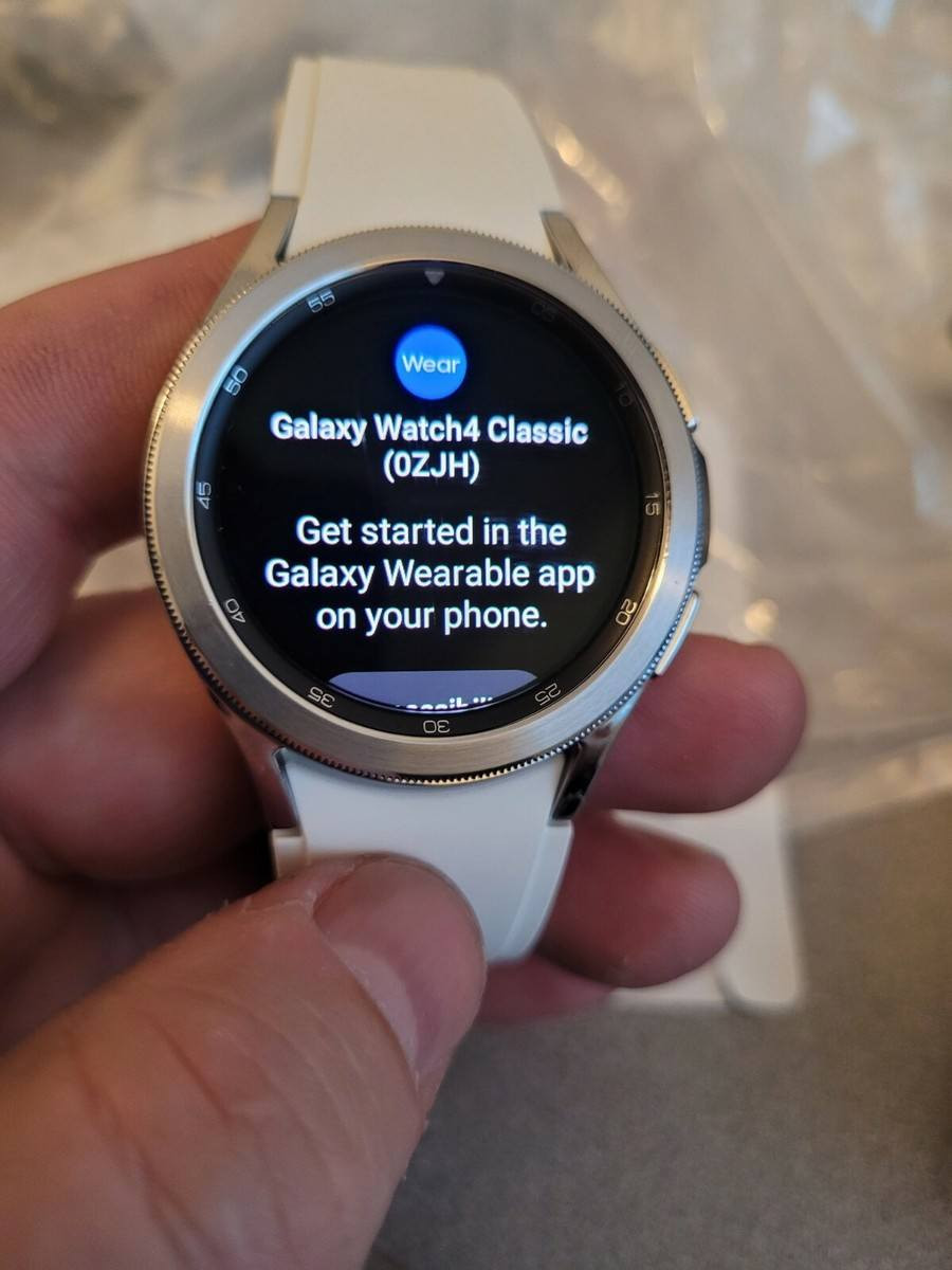 Galaxy wach 4 

کارتۆن و هەموو شتێکی لەگەڵە زۆر تازەیە قایشیشی لەگەڵە

 ۹٥ هەزار
***********
*********** wats app السليمانية, العراق
