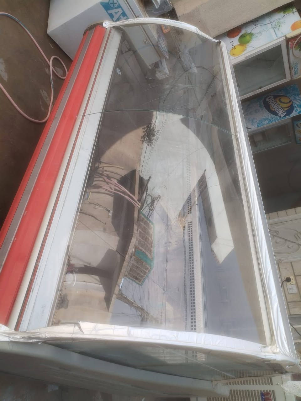 سلام عليكم للبيع براد نظيف بل شرط يشتغل مولد وطني الرقم *********** المكان كركوك

