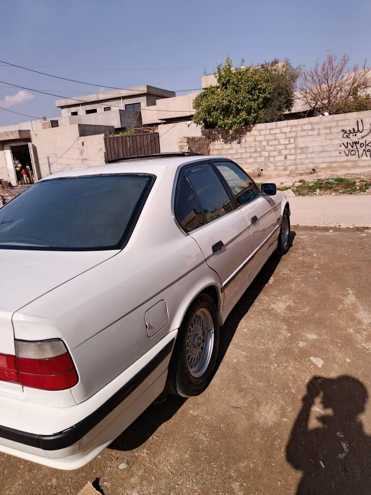 ***********

***********
نرخ: 85$
BMW 1992
كامل كراوه ته ١٩٩٥
قه پات مواسه فا ته 
ته بريد ساردو گه رم به شه رت
گيرو مه كينه به شه رت 
مه كينه ٥٢٥ دجيتالى فول 
ته له فونه 4 جام كاره باى سيدى بوكسه سلايته ناوجلده كامل فورميكا
ده بل ئيربگه به ناوي خومه وه يه تا ٢٠٣٠ تازه يه ده فته ر به مزيني هه يه ليدراوي نيه پيشو پشت كه پس 4 پارجه بوياغه به هيزام ئه ي فروشم
هه مو شتي شه ريكه يه بي مه سره فه كركوك, العراق
