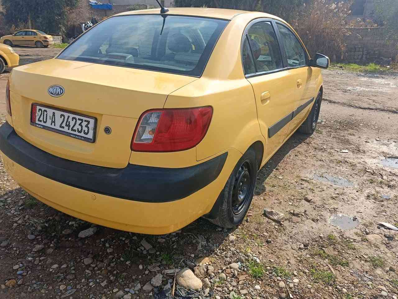 كيا ريو 2008 رقم ديالى انكليزي وارد امريكي تحويل شرط بالموصل هزة جديده  مصفرة من الهيئة والغرامات سيارة جاهزه تبريد وتدفئه (كير عادي) ضرر جاملغ امامي مكاني الموصل حي بيسان 
السعر 70 بي مجال بسيط ***********
