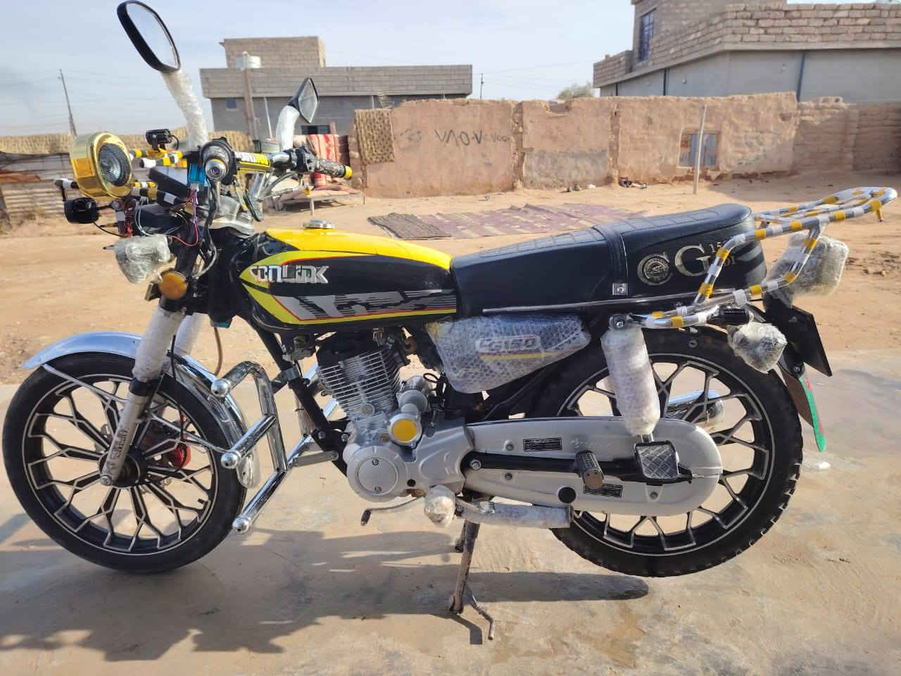 سلام عليكم 
دراجه للبيع سولنك محرك كبس ممفتوح شرط كهربائيات كلها شغاله نضافه خير من الله باقي التفاصيل اتصل او خاص 
ملاحضه مكاني صلاح الدين قضاء بيجي  ***********
السعر 675وبي مجال الشراي بي خير ويدلل
