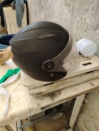 خوذة جديدة للبيع متوفر واتساب 07722822163