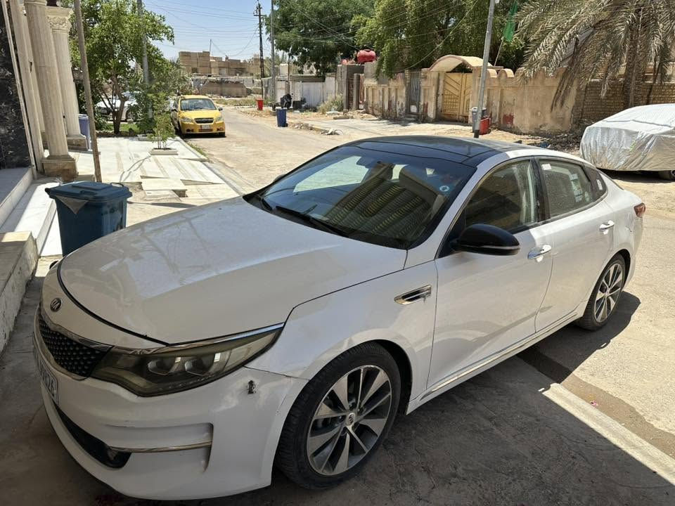 السلام عليكم
اوبيتما k5 كوري للبيع 
2016 حادثها جاملغ وبنيد مبدلات وجاملغ الثاني صبغ والسونار مرفق بالصور
فول مواصفات للاخير 
مكينه 2000 دوش
بصمه 
شاشه 
بنوراما سلايد روف 
كشنات جلد 
خزن ميموري 
تدفئه وتبريد بالكشنات 
حساسات خلفيه 
مرايه شفط 
تدفئه بالستيرن 
كلش هواي مواصفات بيها 
ماشيه 131 km
سنوية لل2030 
بسمي حره تحويل ثاني يوم
السياره واكفه بيها الخانه الرابعه ابيع مكينه گايمه 
عنوان السيارة الناصرية المركز 
الرقم ***********
السعر 115 وبيها مجال
