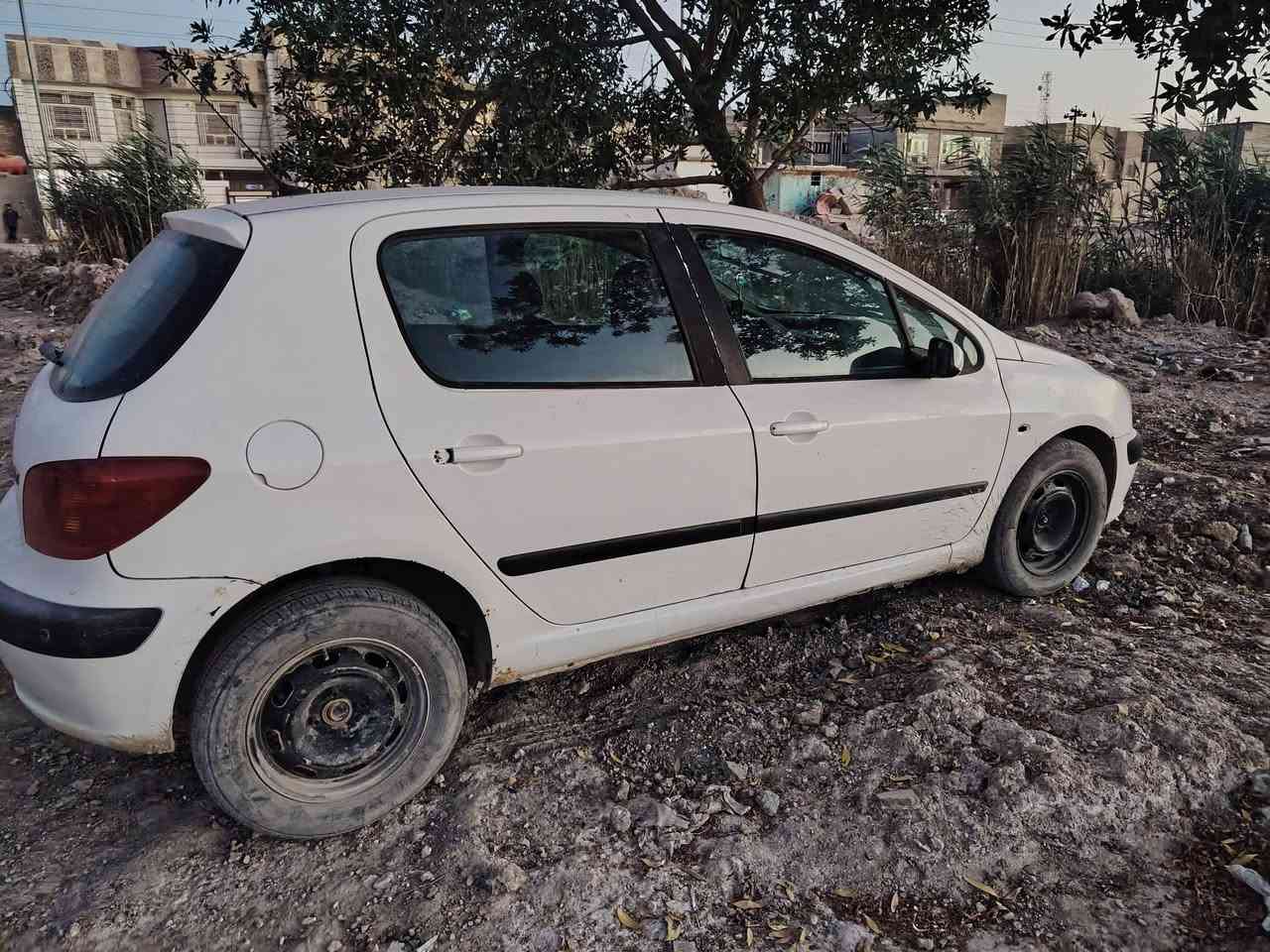 بيجو 307 رقم قادسيه سعر 45وبيه مجال بصيط مكان بابل حي العسكري رقمي ***********
