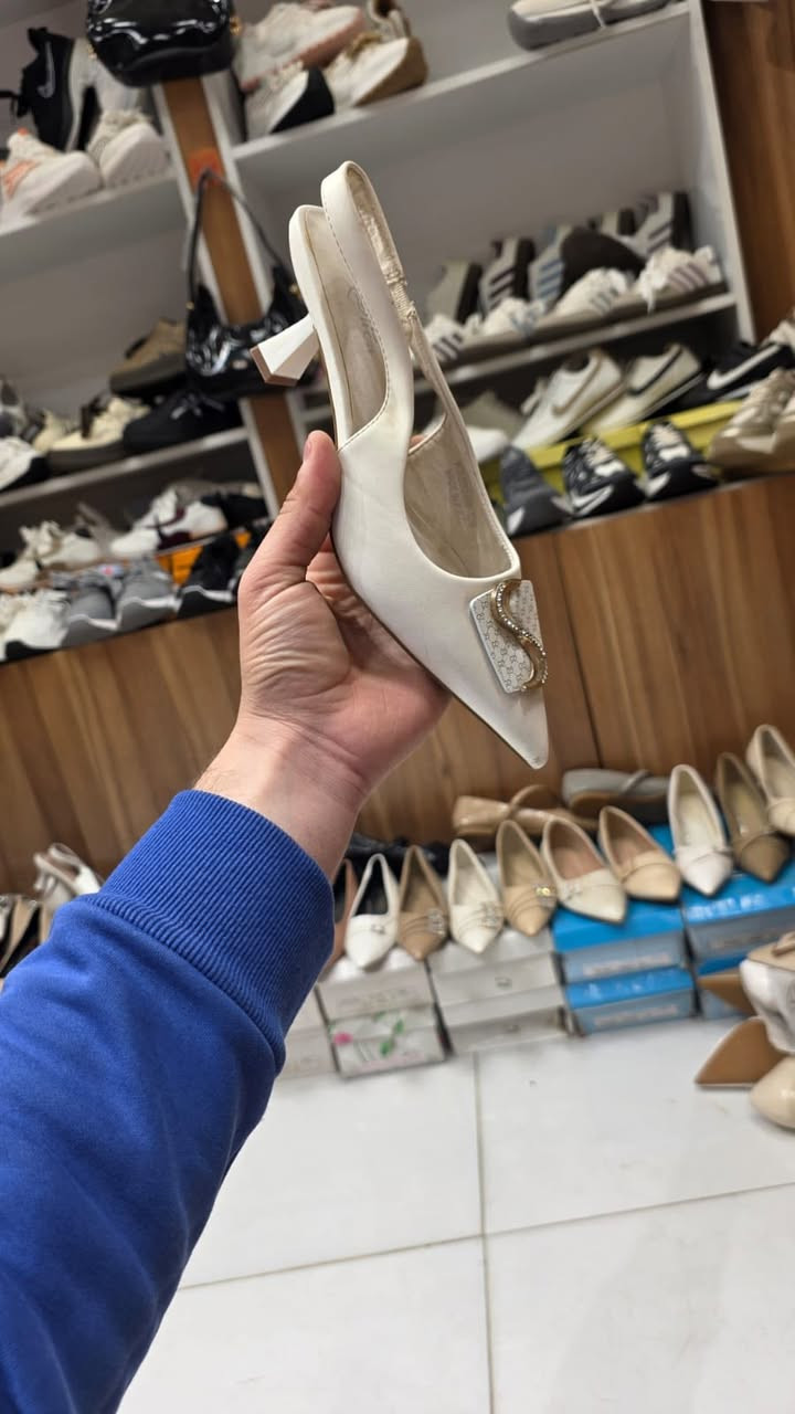 تخفيضات تخفيضات 70 % ❌️❌️❌️
تخفيضات سعر القطعة 5 فقط بنات لحكو 
الكمية محدودة والقياسات داخل الاستوري 
ملاحضة بنات التخفيضات تشمل فقط البوستات راجين تفهمكم ويانه 
متوفر توصيل
للاستفسار اكثر مراسلة البيج


**إذا كنت صاحب هذا الإعلان وتريد حذفه لأي سبب، رجاءا أرسل رسالة إلى الدعم الفني**