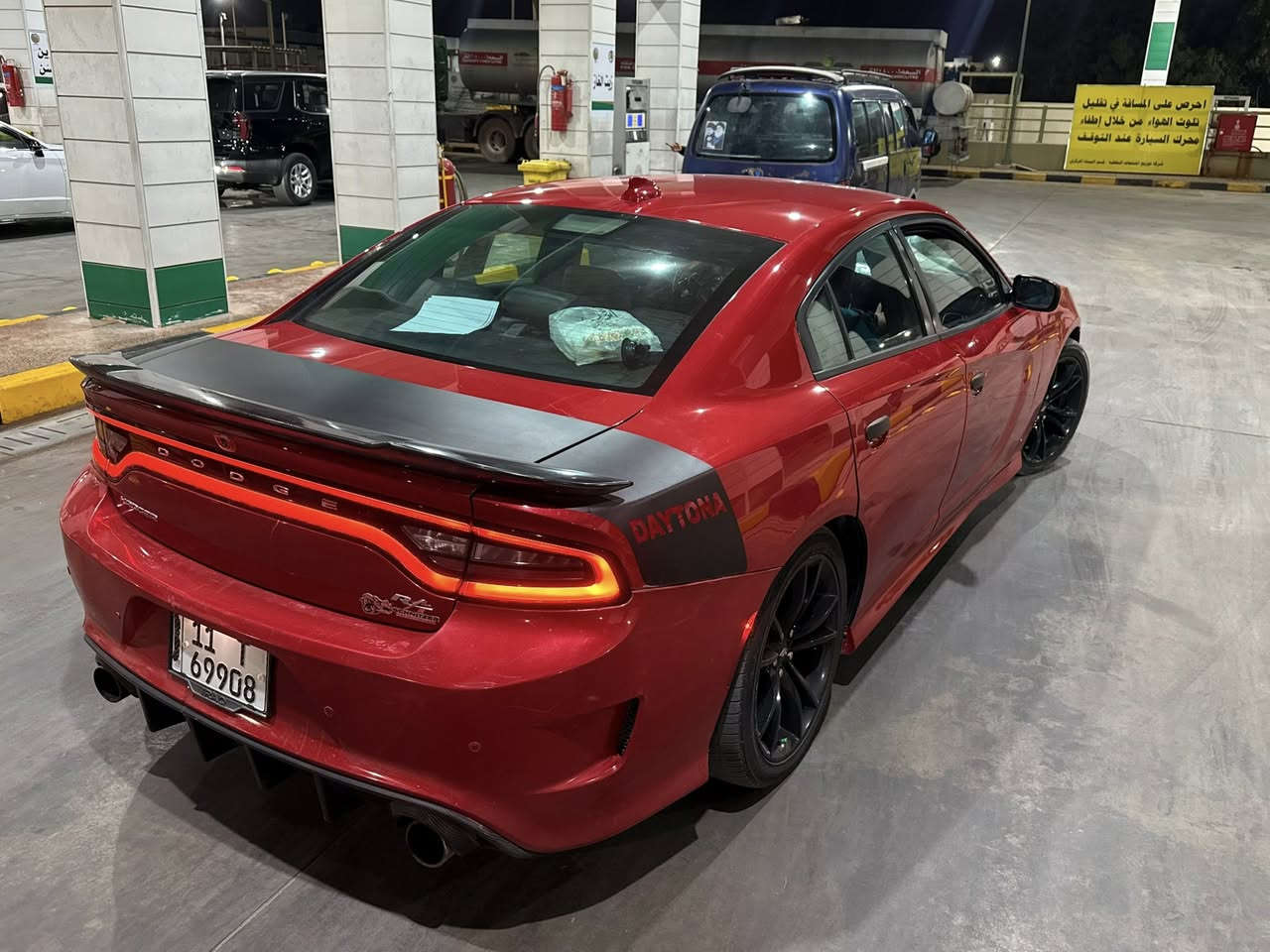 جارجر ارتي Last Call
الموديل 2017
العداد :  120
المحرك :5700 
حادثه : جاملغ +بنيد صبغ 
المواصفات :
* كتsrtبلاد كزوز موبار بلاد 
* مصابيح أمامية زنون . 
* كشافات الضباب زنون . 
* المصابيح الأمامية مع LED . 
* حساسات . 
* شاشه كبيرة 
* الشاشة مع اوپشنات SRT . 
* سستم صوت الپاين .
* ويل قياس 20 انج دايتونه اصلي 
* تشغيل عن بعد . 
* محدد سرعة . 
* تلفون بلوتوث . 
* كامير خلفيه 
* كير شفتر بالستيرن . 
* دخول ذكي (بصمة) 
وبقيه مواصفات RT معروفه// السعر ١٦٩ ورقة بيع سريع 
رقم بغداد // مكاني النجف الاشرف 
تلفون ***********
