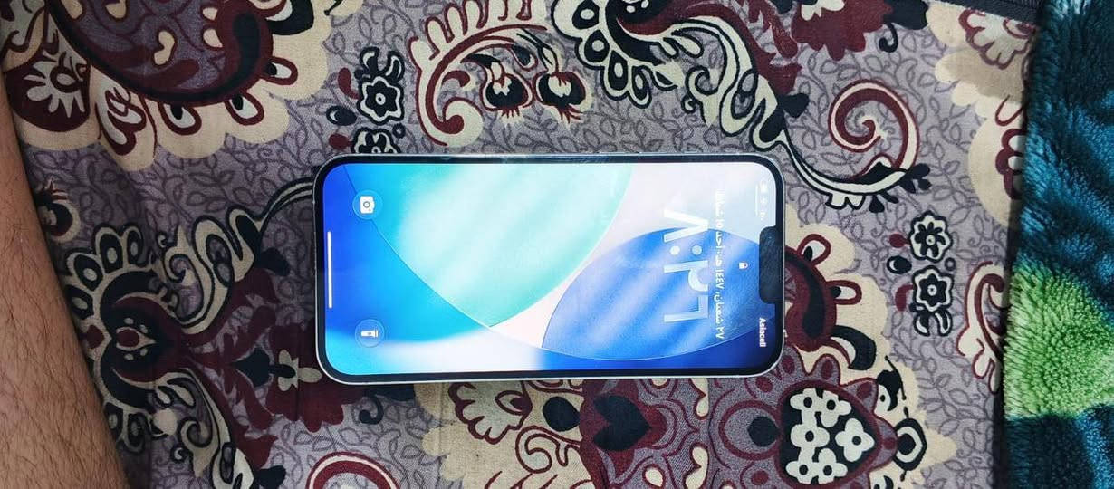 ايفون 13 برو ماكس للبيع
بدون كارتون 
جهاز نضيف جدا 
بطاريه 71%
لون أبيض 
السعر 300 الف 

تعديل / توصيل موجود لكل العراق اخوان

رقمي للاتصال *********** وبيه واتساب
