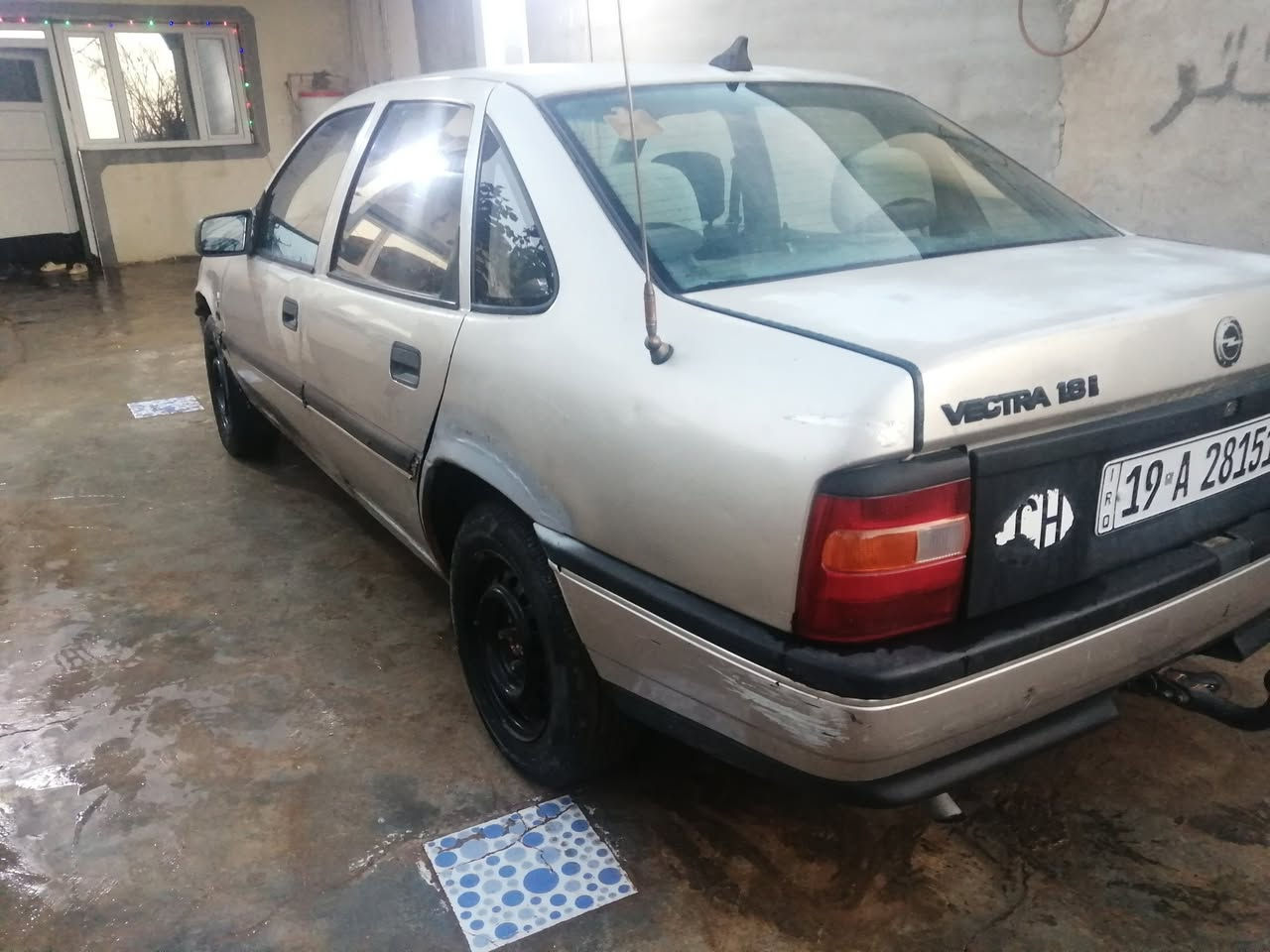 اوبل فكترا موديل  93
السياره شرط مكفوله حجم محرك 18
#رقم #كربلاء #مشروع #وطني #بسمي #لحد #2027
معمره كامل بس تحتاج صبغه سلايت كهربائي
 الصدر جديد امامي وخلفي بالشرط
السياره مكفوله من الضربه والصبغ
داخلها جديد السياره جاهزه وحلوه
مكان السياره كركوك باجوان
السعر35 وبيها مجال
موبايلي  ***********
