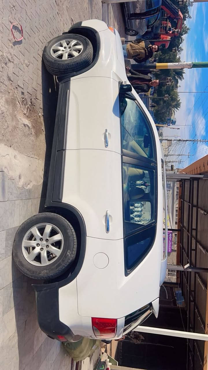 للبيع 
سورنتو موديل 2012 خليجي رقم اربيل 
محرك 2400
كفاله فقط بارد
جاهزه محرك گير تبريد حداديه جيدجدأ
السعر 138 ورقه
***********
***********
مكلف بالنشر والسياره مكانه نجف
