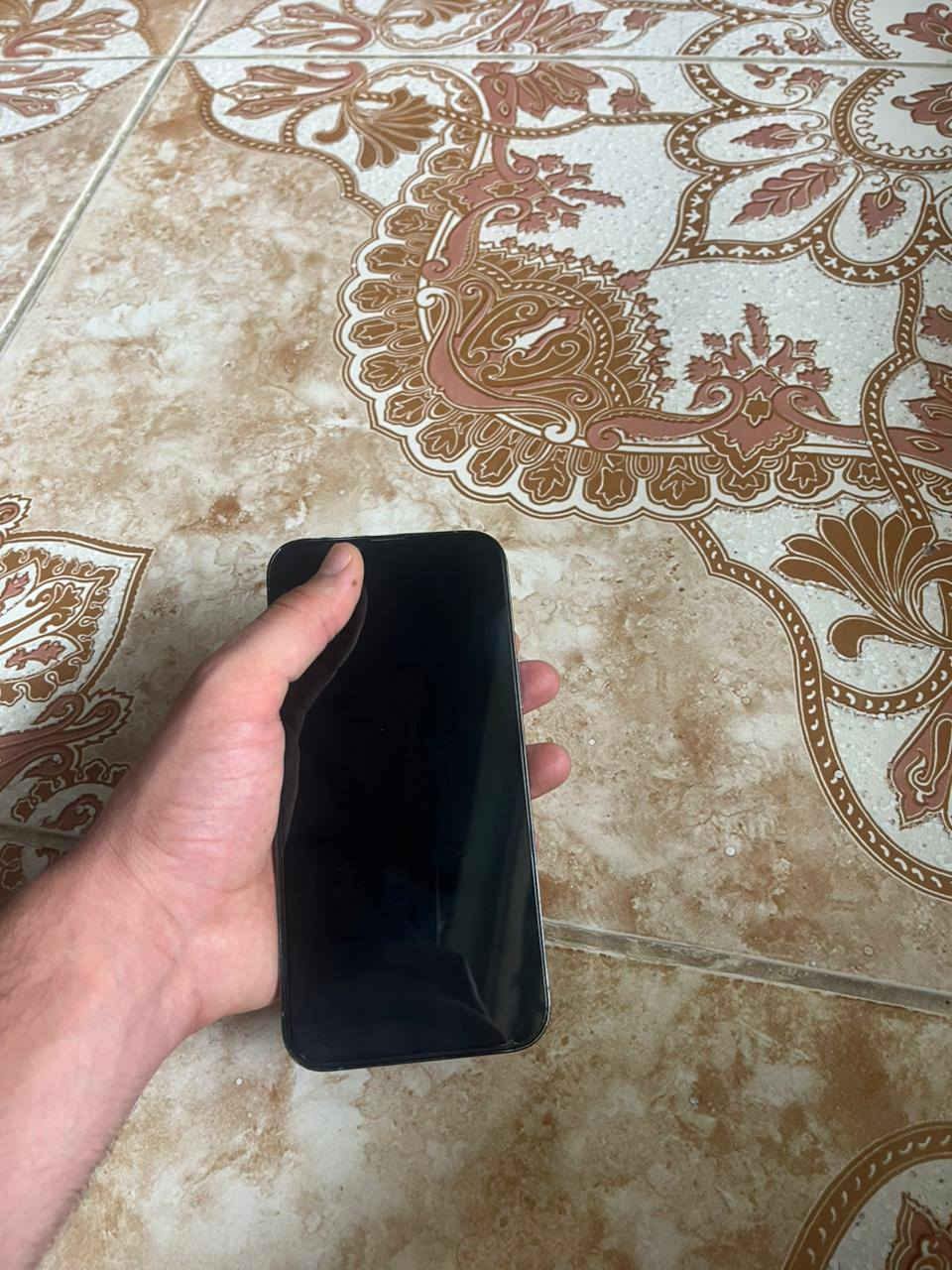 مكلف بالنشر
ايفون 13 برو ماكس ذاكره 256 جيجا بايت ومبدل الشاشه ثلاث خيارات وكاله وبطاريه ايضا وكاله ونسبه البطاريه 100 والجهاز لا توجد فيه مشاكل ايضا خالي من الشخوط والاضرار ونسبه نظافته 90% 
رقمي ***********
للتواصل على الرقم اعلاه فقط
السعر 520 وبي مجال
