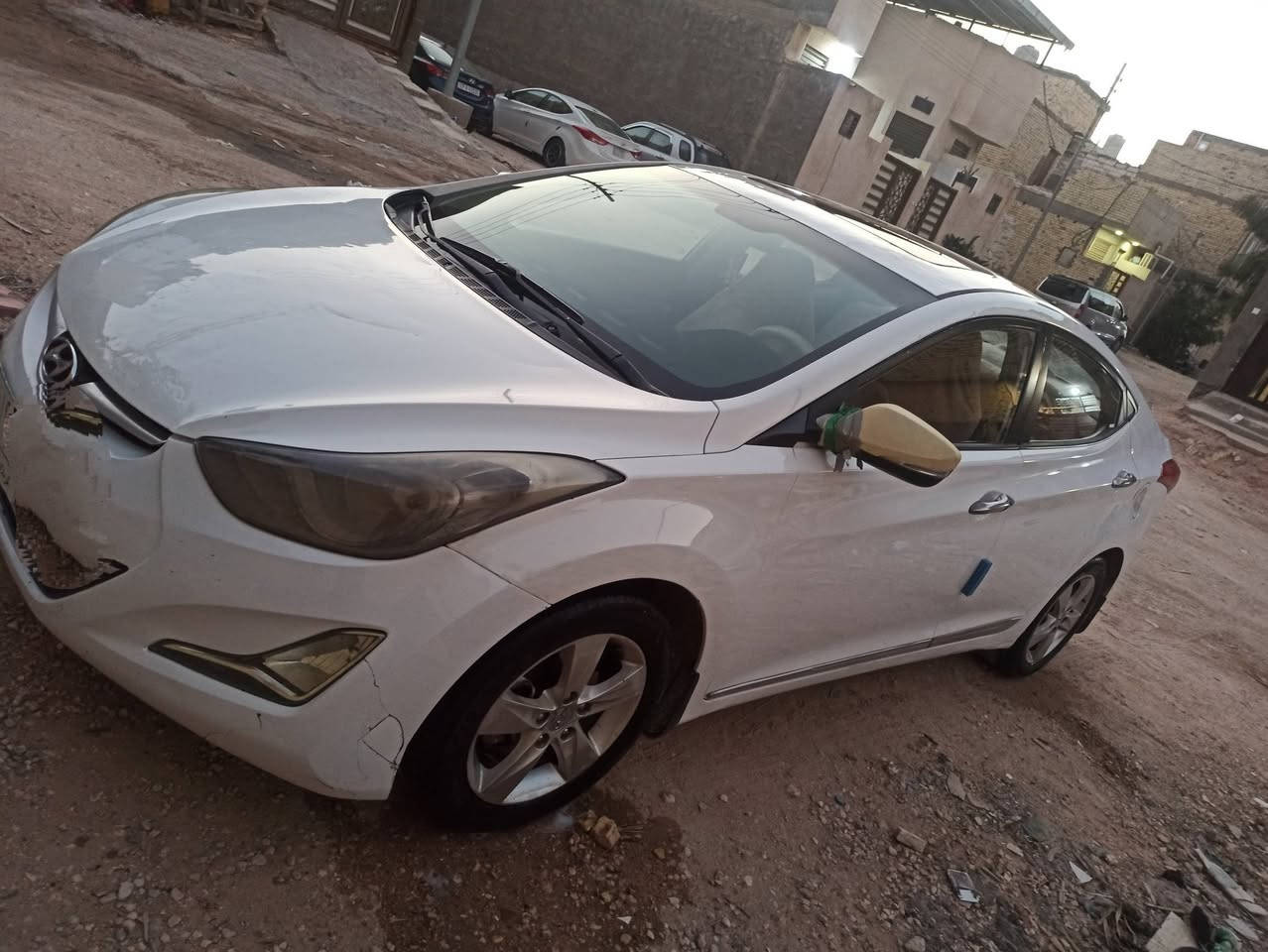 السلام عليكم 
النترا للبيع 2013. خليجي   1600
المكان كربلاء.    السعر 100  وبيه مجال. رقم كربلاء      ***********
