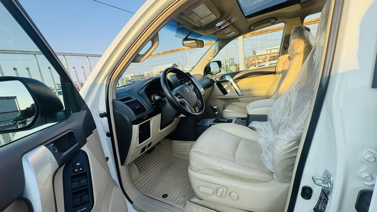 سياره جديده 

فول موصفات 

سياره ماشيه ٥٠

بدون مراوس نقد 

سياره بل خير عل يشتري

***********
