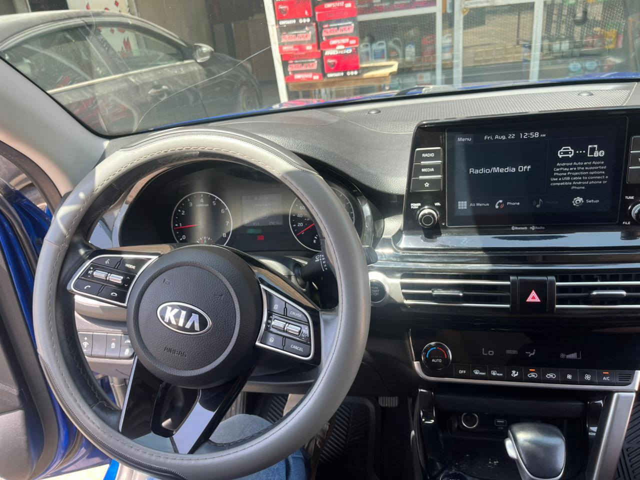 كيا سيلتوز جديدة بسعر ماليبو؟؟؟
كيا سيلتوز فول فتحة 

موديل2021

ماشية ٢٩

 مكينة 2000 دوش

 بيه ضرر بالمدكر بدون دواخل مالبيت جديد

#السعر_الطلب_في_التعليقات

مكانه بغداد حي القاهرة قرب جسر الموال

رقم الشاصي مرفق مع الصور للتأكد من الحادث

***********
