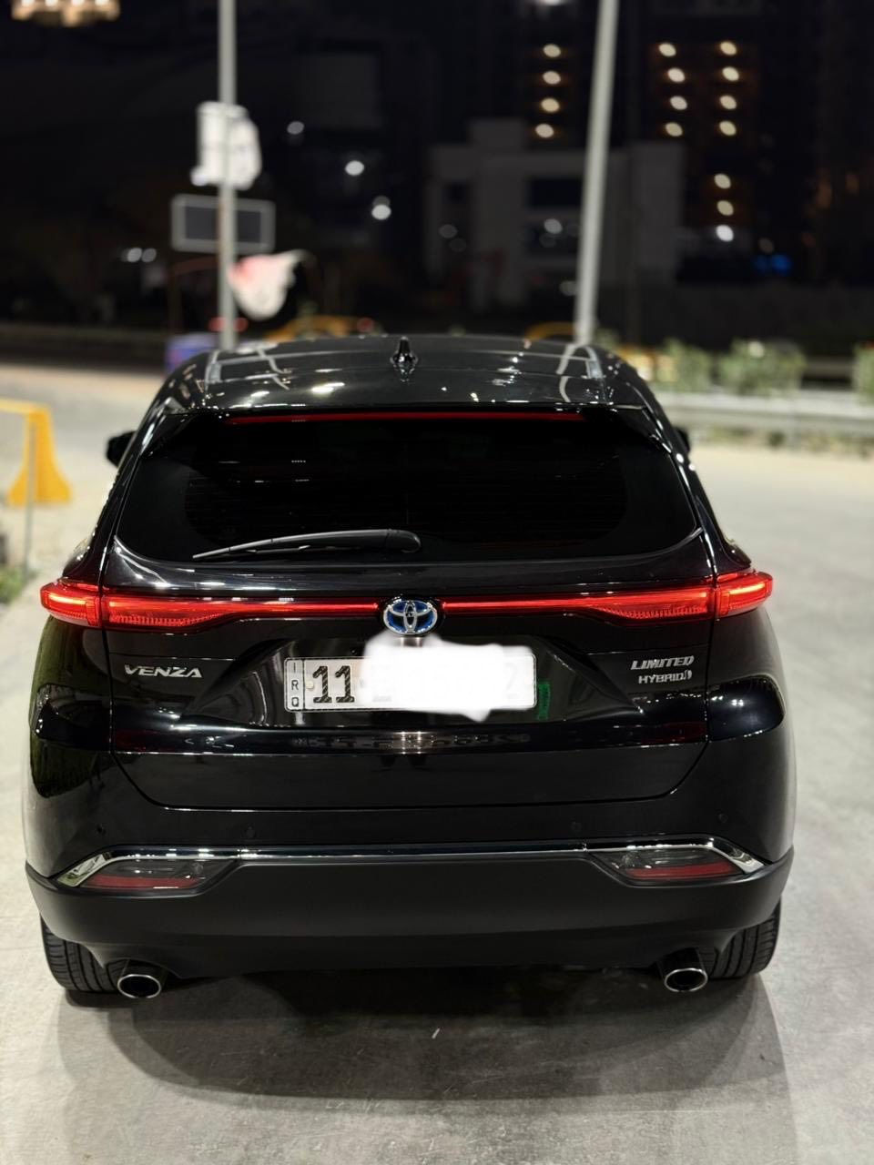 السلام عليكم
بيع او مراوس
تيوتا فينزا هايبرد 
لمتد اعلى فئة
‏ًVenza 2022 limited 
رقم بغداد بأسمي
محرك 2500cc 
‏AWD فور ويل
5 كاميرات 360 درجه محيطية
6 بصمات تشغيل وبيبان وصندوك
انارة ترحيب وعلامة ضوئية بالمري
شاشه كبيرة 
نفيكيشن
داتا شو 
رادارات محيطية  
مانع تصادم امامي خلفي 
حساس امامي خلفي 
اوتو هولد
هاند بريك كهرباء
انظمة قيادة 
سستم صوت ودمام JBL 
ستيرن كهربائي و تدفئة ستيرن
كشنات جلد كهرباء تدفئة تبريد   
خزن ميموري
صندوق كهرباء وفتح ذاتي بالقدم 
شحن وايرلس
مري شفط
تحديد مسار وقيادة ذاتيه
انارة داخلية led
بروجكترات led
قطعتين تبريد مناخ منفصل
المرايه الوسطيه كاميرا 
السياره ماشيه 84
وجاهزه من كلشي
سيرفس كامل 
فلاتر ودهن كلشي جاهز اي نقص ماكو ومابيهه اي مصاريف
حادثهه دعاميه وحافة البنيد 
بارد يم قبغ البانزين
السعر 230
مكاني بغداد حي تونس
***********
