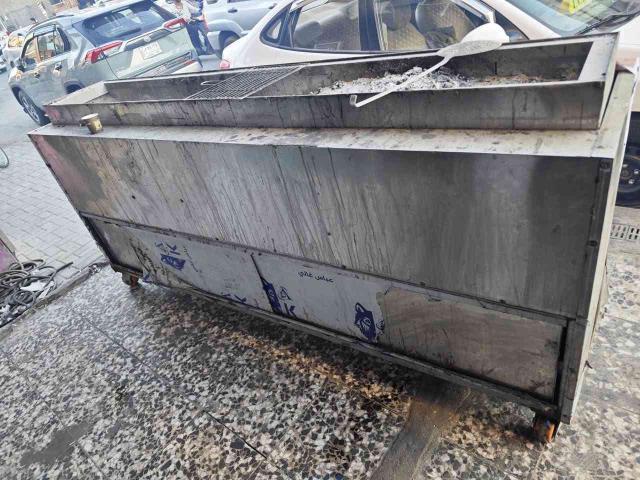 سلام عليكم
شوايه للبيع سل ستيل ثقيل طول مترين ونص وعرض 50 استخدام قليل للبيع كلفتني مليون و100 للاستفسار خاص اول الاتصال ع ***********
