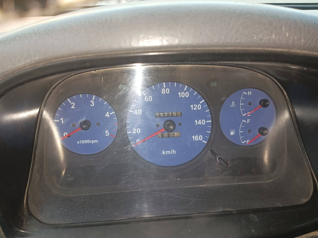 سلام عليكم
كيه أم عيون البيع 
بيها مكانات جماليه سياره جديده تخم تاير مكينه اكسن شاصي مكفولات السعر ٧٥ الرقم واسط المكان واسط تحويل مباشر الرقم ***********
