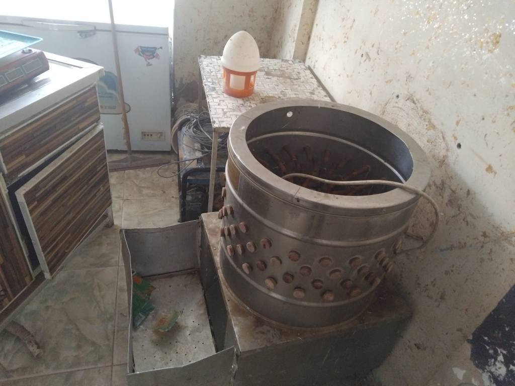 الو السلام عليكم عندي هاي لاغراض لبيع مكاني الرحمه مجمع الصناعي ***********
