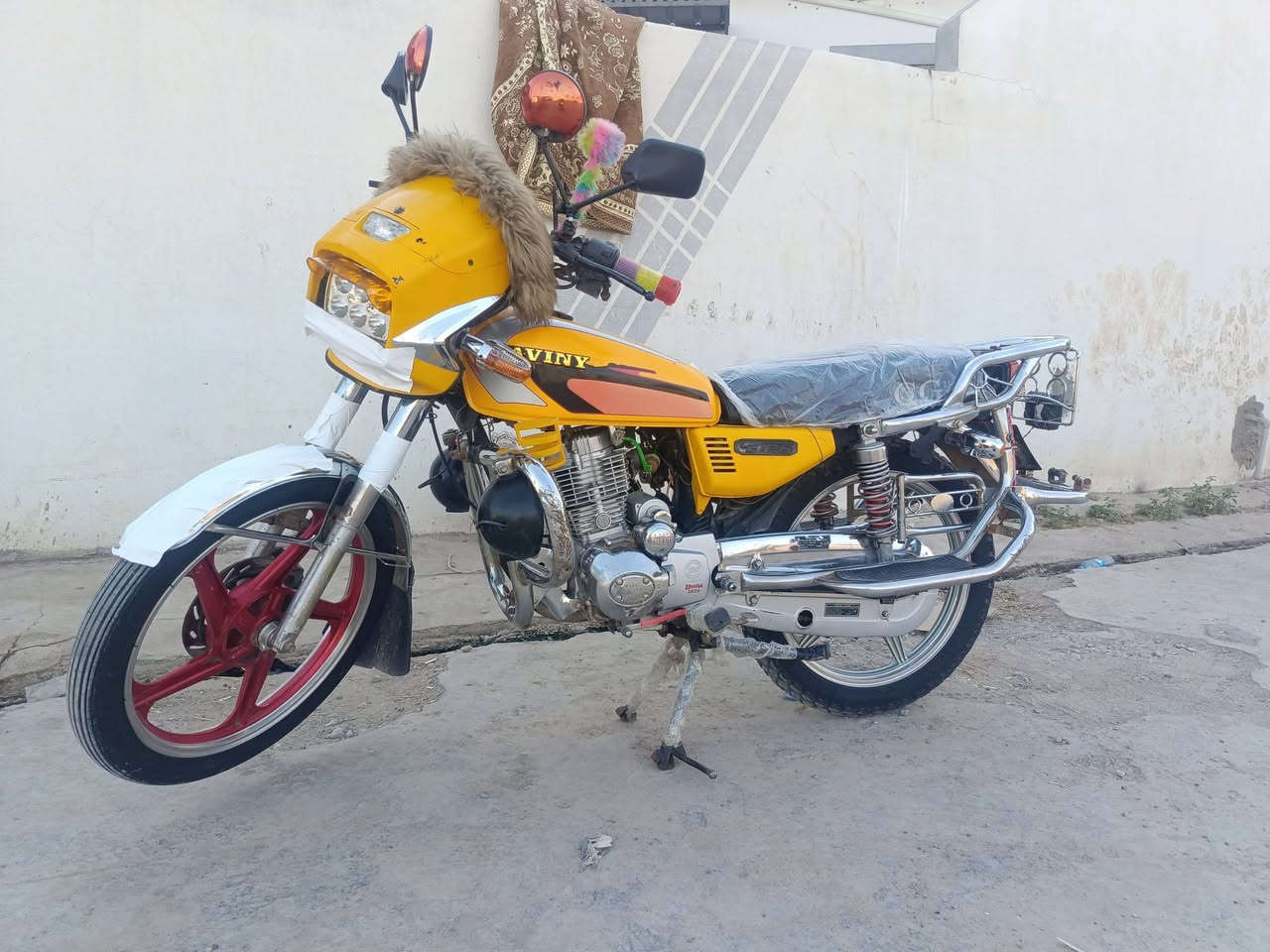 ماطور 2019 خمسه گير للبيع
نگره سلف يشتغل 
محرك لاصرف لا بخار 
كهربائيات شغال 
سعره 360 وبي مجال قليل للطيبين
***********
