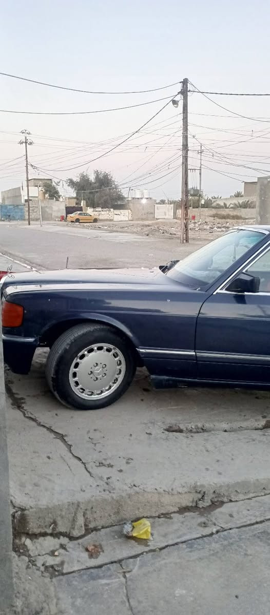 سلام عليكم مارسيدس رئاسي باب قصير مميز محرك 3000بطه ديلكو بل حاوه مديل 88 تخم تاير تبريد 
سياره مكفوله خير من الله مال جاناي 

كهربائيات كله شغلاه العنون ديالي اتصل ***********
