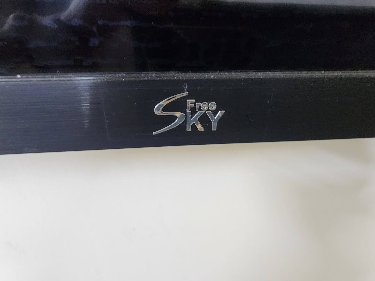 مساءالخير على الجميع عندي غراض مالت بيت كامل كلهن نظيفات وقليل الاستعمال 
غرفة نوم تركية من هوم الحسيني سعرهة650بيه مجال بسيط
قنفات 2كبار 6مقاعد شغل نجار توصاه سعرهن350 طباخ 4عيون مصري فريش نظيف كولش قياس60*60 سعره 125 جرابي عدد 2ام النفر الوحدة ب75استخدام قليل كاونتر مترتين وربع مرمر بيه ملحق سعره350 براد دنكا نظيف كولش الشبح وبيه ثلاجة سعره125 مرجوحة عش 65بدون فراش فراش جديد غير مستخدم نفر سعره35 ميز تواليت 45  بلازما حجم46سعره125
المكان حي العدل ***********واتس
