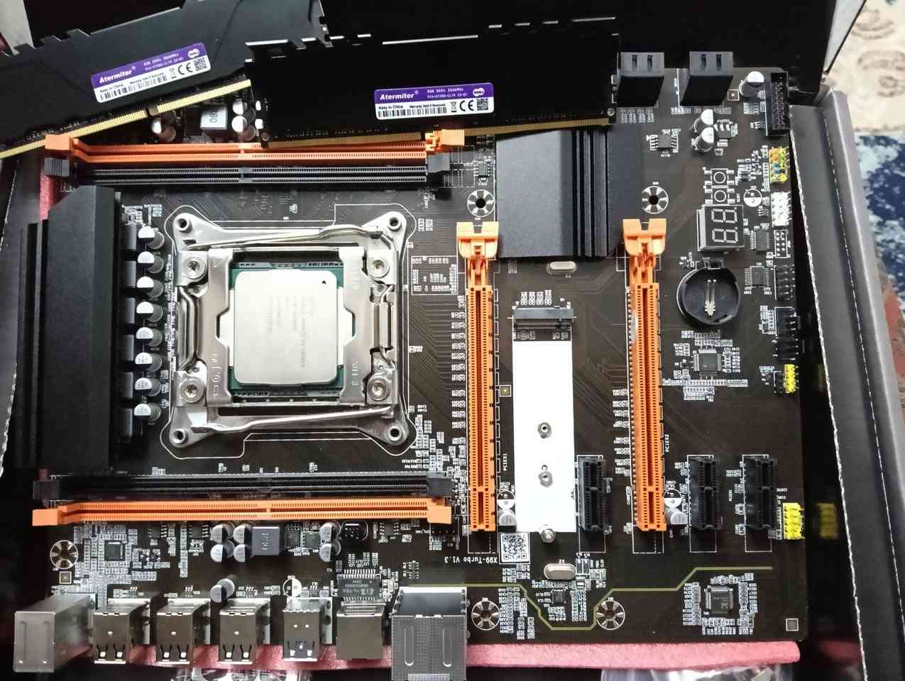 مذربورد جيمنك + معالج ( بروسيسر) اكسيون + رام 16 ddr4 قطعتين 

كلة جديد وضمان بسعر 100 الف 

اعتذر ماعندي توصيل ..... العنوان بغداد الصناعة كراج الامانة قرب مؤسسة شهداء الرصافة ..... للتواصل ***********
