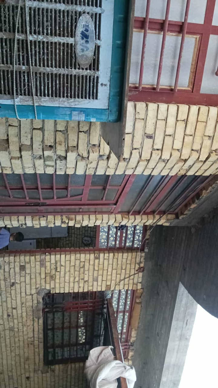 بيت للبيع المساحه 200م طابو زراعي سند 25 العنوان قطع هيثم الجبوري أول شارع السعر 75وبي مجال البيت بي نواقص قليله لاستفسار ***********
