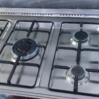 طباخ نوع يونفيرسال نضيف جدا للبيع السعر ٢٢٥  ٠٧٧٧٨٠٠٠٧٧١ المكان بغداد ...