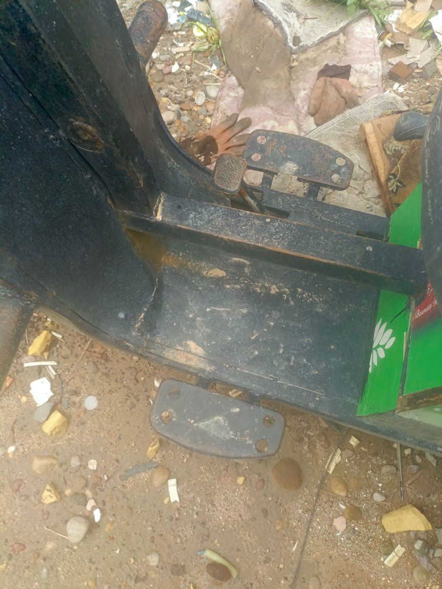 ستوته شحن تصنيع يدوي حمله مفس حمل ستوته لمحرك بدون بطاريات شرط لسحب مالته نساف ابو العلام اقوا من المحرك بدون بطاريات سرعتين ثكيل وخفيف السعر 600 المكان بغداد سبع البور


**إذا كنت صاحب هذا الإعلان وتريد حذفه لأي سبب، رجاءا أرسل رسالة إلى الدعم الفني**