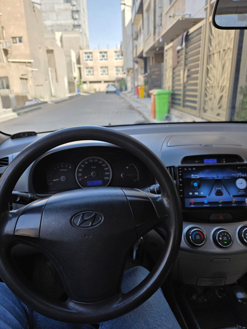 السلام عليكم النترا 2010 خليجي  رقم بغداد بأسمي محرك 2000 سلايد  بيه بارد باب السائق وإصبعين بارد ممبين بالحامل الأمامي عكس السائق بدون صبغ  الدعامية الاماميه بيه تكحيل ماشيه١٢٣ ألف شرط التحويل  السعر ١١٨  مكان السياره بغداد رقم/***********
