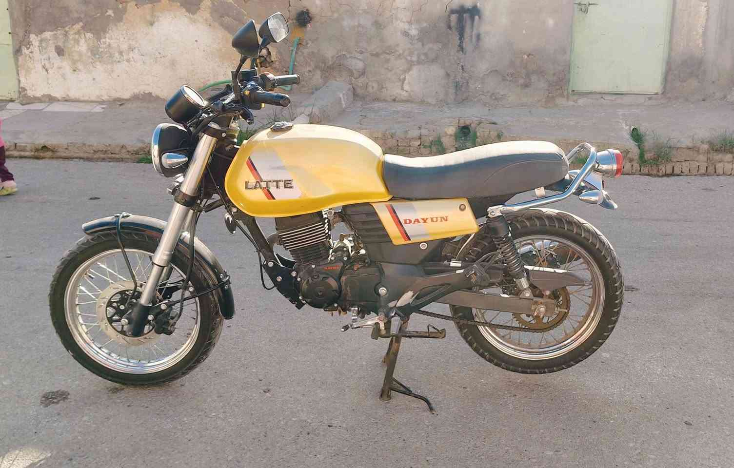 دايون لاتي موديل 2022 أصولي مكفول من كلشي ماشية 13 فقط دراجة زيرو مخزونه شراي اتصل ‬‪خاص مغلق 
‪0783 198 6844 عنوان قلعة سكر
