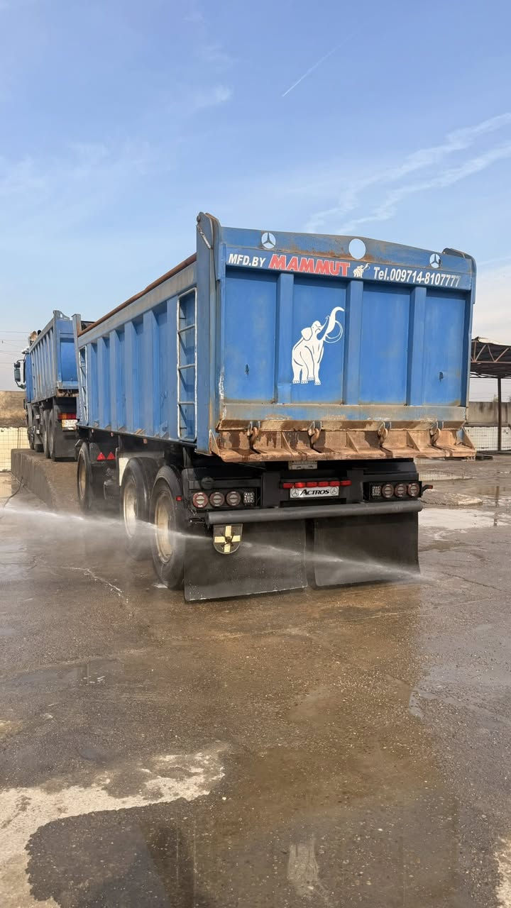 سلام عليكم للبيع سياره جاهزه تخم تاير ثلاث لوحات ومربوطه 3 محاور مكينه دمعه 44 مجموعه جيف *********** / ***********
