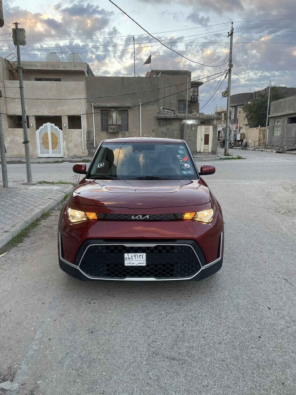 السلام عليكم كيا صول موديل ٢٠٢٣ بدون رقم منفيس باسمي تترقم اي محافظه السياره كفاله عامه فقط بارد بلجاملغ الخلفي كفاله من كلشي السياره كارتون ماشيه ١٩ الف السعر. ١٤٢ وبيه مجال. 
للاستفسار. ***********
