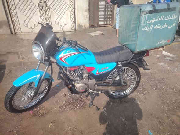 شاينك اوراق نضيفه ما صارله هواي طالعه من وكيل مكفوله مكينه وكهربائياته كله شغاله ما عده كيلو متر واكف سعر مليون وميتين وخمسين وبيه مجال دراجه نضيفه
***********
عنوان جزيره اليوبه شارع الصقر
