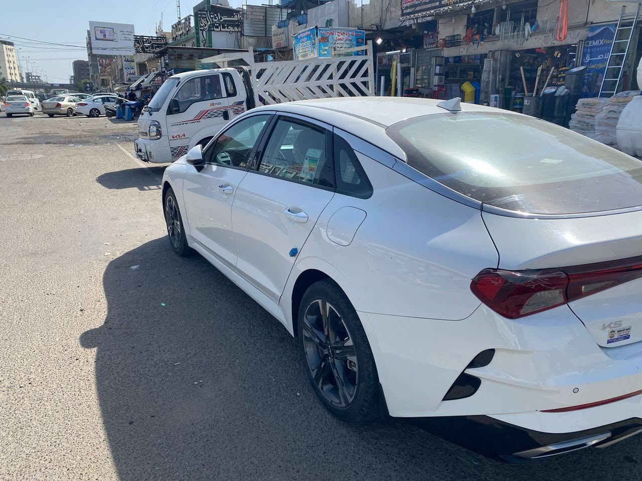 كي فايف موديل 23 خليجي 
كير محرك مكفول 
رقم بغداد 
تبريد قطعتين 
ماشيه 25 
حساسات أمامي خلفي 
سياره كفاله عدا شخوط ب دعاميه 
مكان بغداد حي العدل 
#الجود_للسيارات_خيارك_الأول 
#العراق #المحافظات #سيارات #بيع_مباشر 

الاتصال*********** وتساب مكلف
سعر 190 بي مجال
