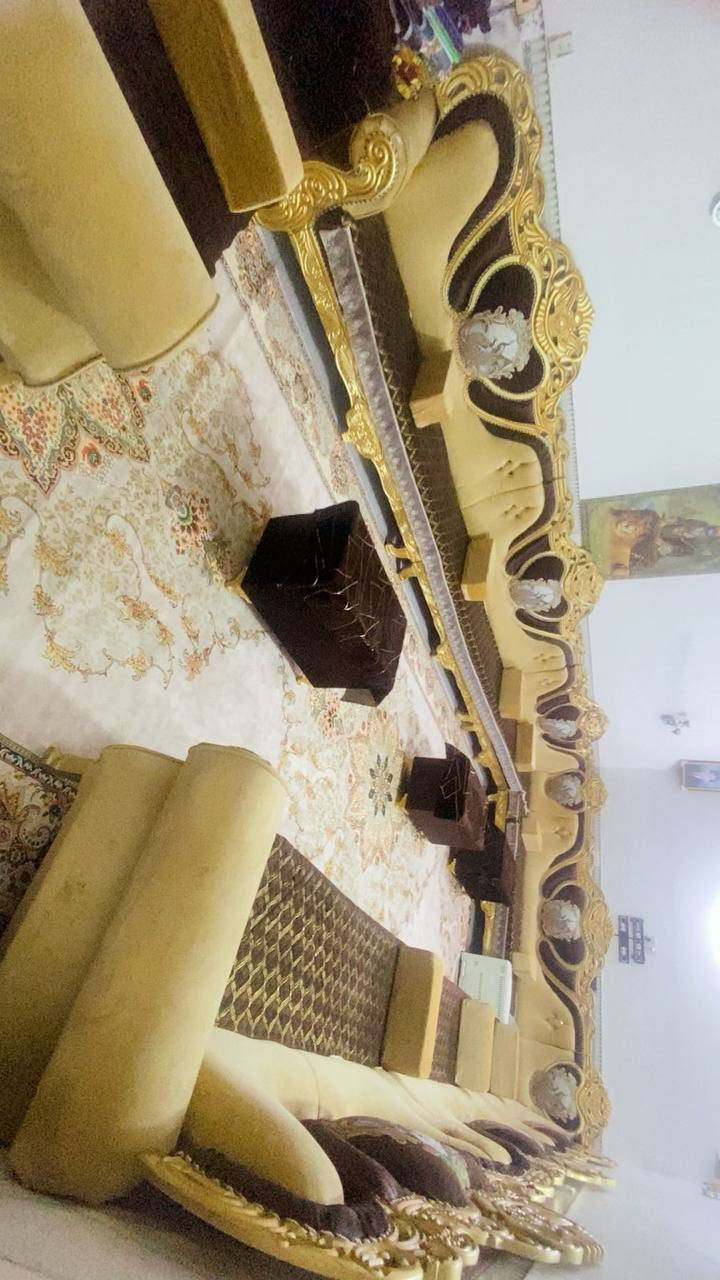 سلام عليكم اخوان عندي تخم اللبيع تخم والله ماخذه تزكام ماخذ والله المتر مفصله ١٤٥ الف 
على مساحه ٨x٤ يعني تقريبن ٢٣ متر. التخم رايده  ١٨٥٠ بي مجال اشويه 
ماصايرله. ٧ اشهر من اشتريته 
مكاني كربلاء ***********
