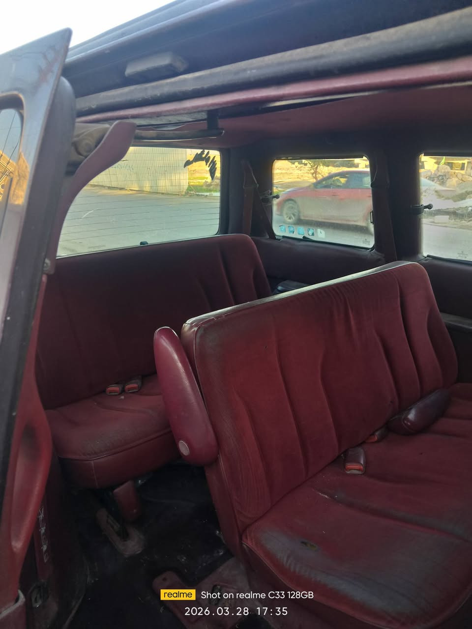 السلام عليكم دوج كرفان  7راكب موديل  96كير اوتو تعليك المحرك جيد جدا عل فحص هوه والكير.. مشروع وطني اخوان اني مكلف بل النشر فقط الاتصال على هذه الرقم***********سعره ٤٢وبيه مجال السياره موجوده ب بغداد كراده
