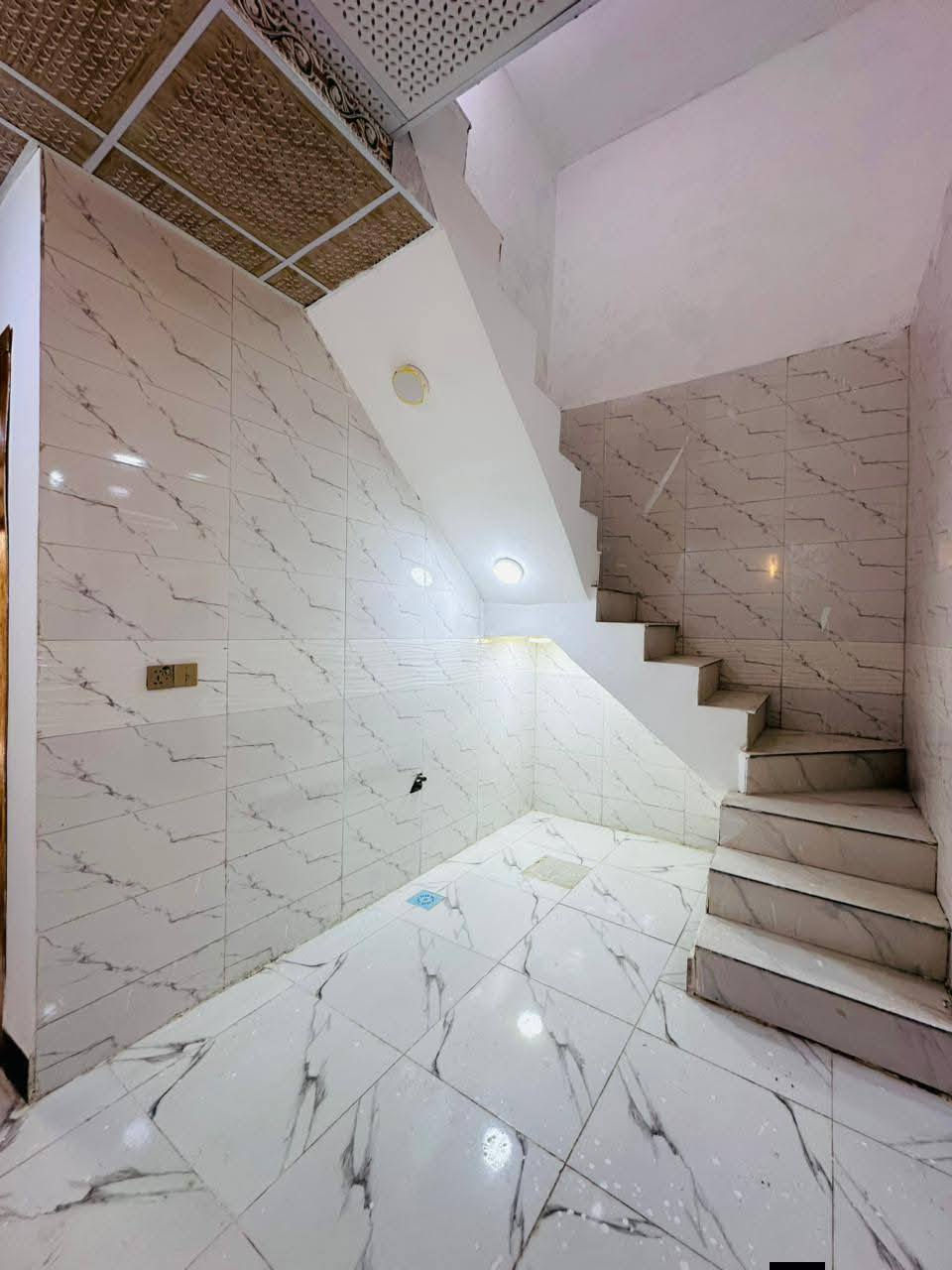 دار للبيع  🏡
ألمساحه 80 متر 
 #طابو_زراعي_سند_٢٥_أقرار_محكمه
#مشمول_بل_تطويب

بسعر 30 مليون #مع_المجال

غرفه/صاله/مطبخ/صحيات 2/استقبال/كراج /مكشوفه 
الخدمات🏡
ماء/كهرباء/سوق/مدارس/تبليط/انترنت ضوئي  /السطوح مزفته 
ابواب كامله تسكام /ابواب صحيات pps اصليه 

الموقع 🏡 ألنجف/شارع الصب عمود 317
للتواصل 📞
***********
