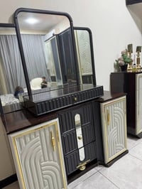 غرفه نوم للبيع اضرارهابسيطه العنوان بغداد حي الحسين السعر مليون و٢٠٠ ا...