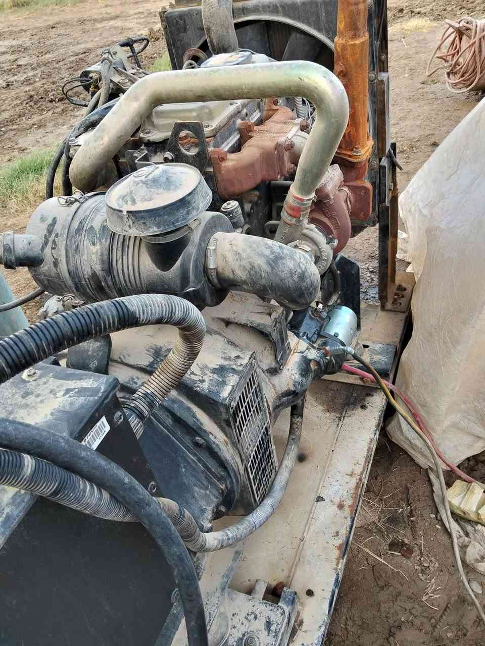 السلام عليكم مولد للبيع 60كيفي 3بستم سعر 40 وبي مجال ***********
