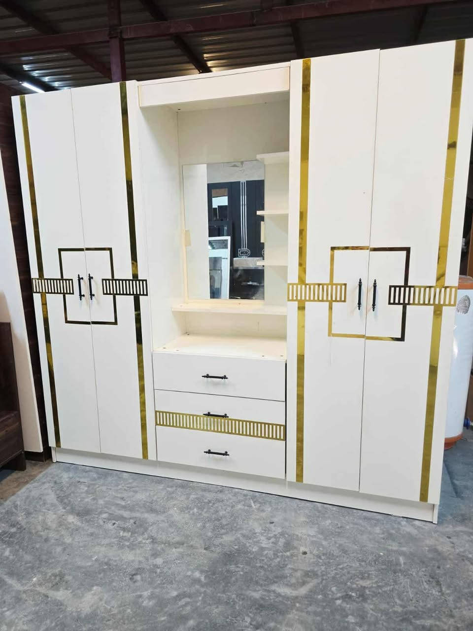 غرفة نوم مستعملة🇹🇷
نضافة90 ٪💯
عدد القطع / 6 
نضام / أبواب 💢 
سعرها / 575 💸
شد ونقل داخل بغداد مجاني🚛
يوجود توصيل محافضات 🚛


**إذا كنت صاحب هذا الإعلان وتريد حذفه لأي سبب، رجاءا أرسل رسالة إلى الدعم الفني**