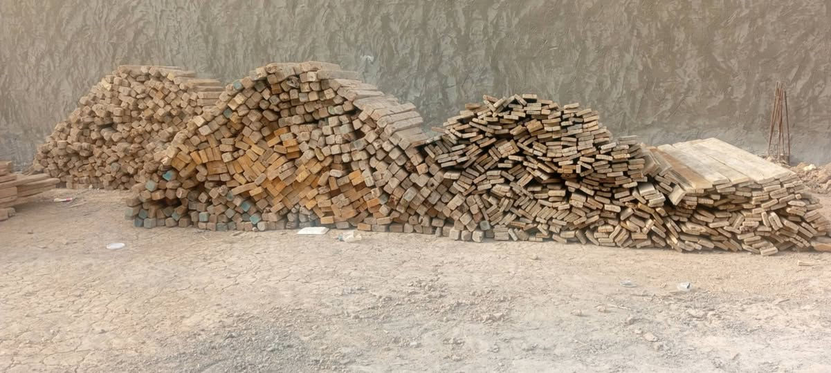 قالب خشب للبيع
المكان الحله ***********
