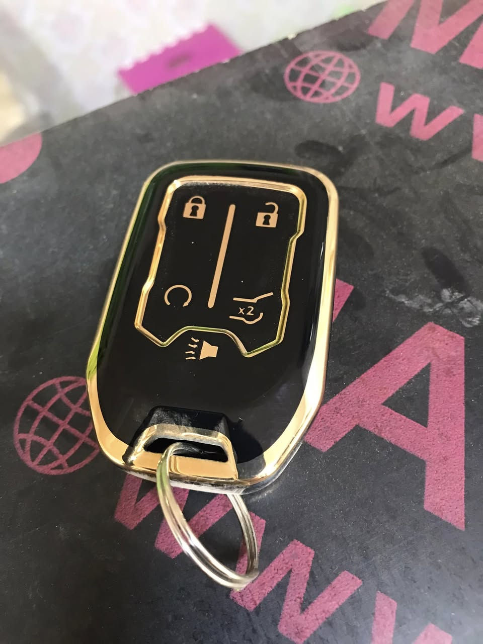 يتوفر لدينا كفر ريمون انوع السيارات مع مفاتيح كراون TOYOTA أصلي..
العنوان النجف الاشرف الحيرة الشارع الطولي ***********
