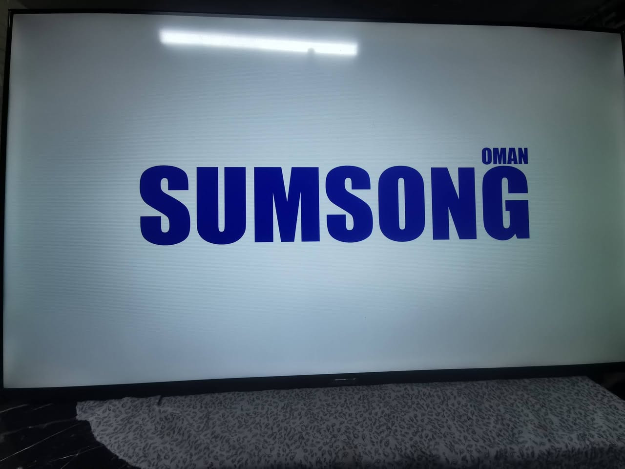 سلام عليكم اخواني عندي شاشه نوع سامسونك سمارت الحجم 50 بي مشكله رجفه بشاشه من جوه ابيعه علي وضعه السعر 75 الف العنوان البياع حي الرساله الأولى قرب مدينة العاب الكرخ تلفون ***********
WhatsApp +964***********
