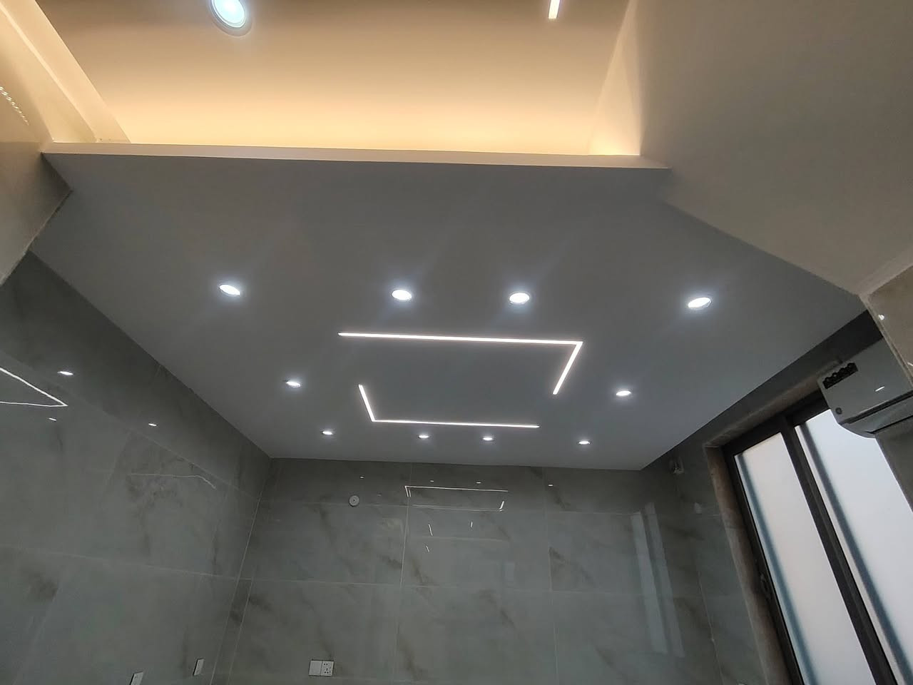 اللهم صلي على محمد وآل محمد
احدث ديكوات داخليه والخارجيه💜

♦️واجهات البلازما 
♦️السقوف الثانويه جبسن بورد
♦️قواطع للغرفة والصالات جبسن بورد  
 
♦️نعمل كافة أعمال الديكور الداخلي والخارجي للمنازل والمحلات والمكاتب 

#كناوف ، من ارقه الواح جبس كافه انواعه

بكادر متميز  محترفين في مجال الديكور 

#دلل_بيتك🏡🏠.
#تصميم #تنفيذ #تغليف #اشراف 

#متوفر_كادر عمل متخصص للعمل في جميع محافظات العراق من الشمال الى الجنوب

للطلب او الاستفسار يرجى مراسلة الصفحة ❤
حسن البياتي 
🌍نجف الاشرف @اشاره 
@الجميع 
                   ☎️***********
