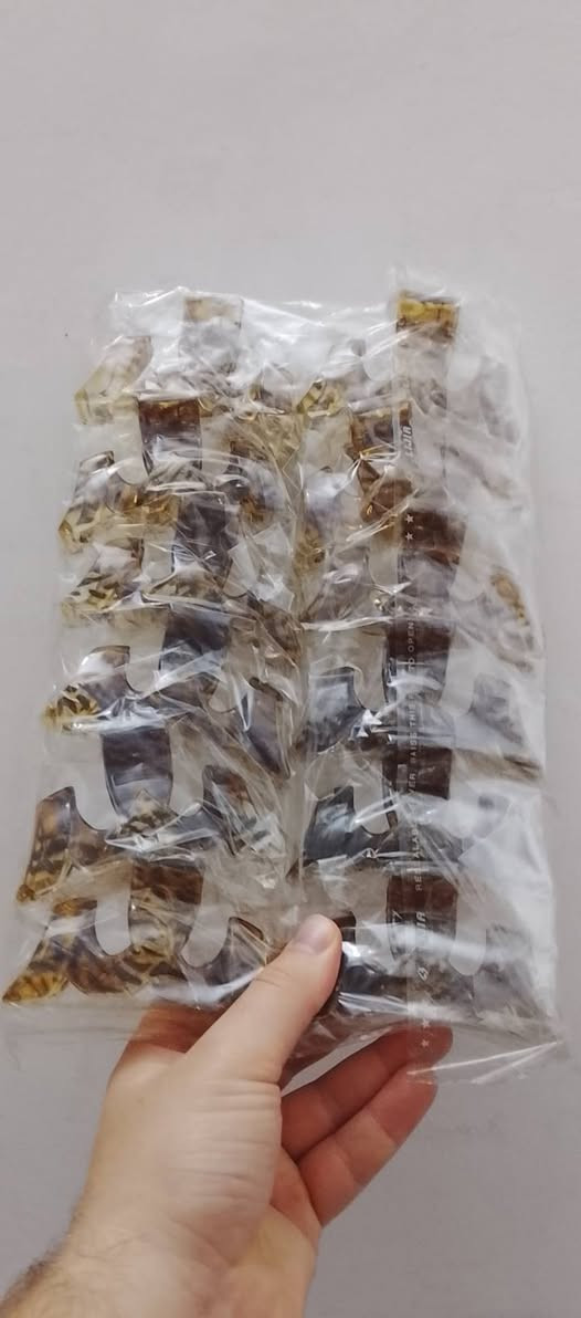 جوملە و موفرەد بەردەسته
سعری دەرزەنی تەنها به 3000 دینار 
گەیاندن هەیە 
***********
