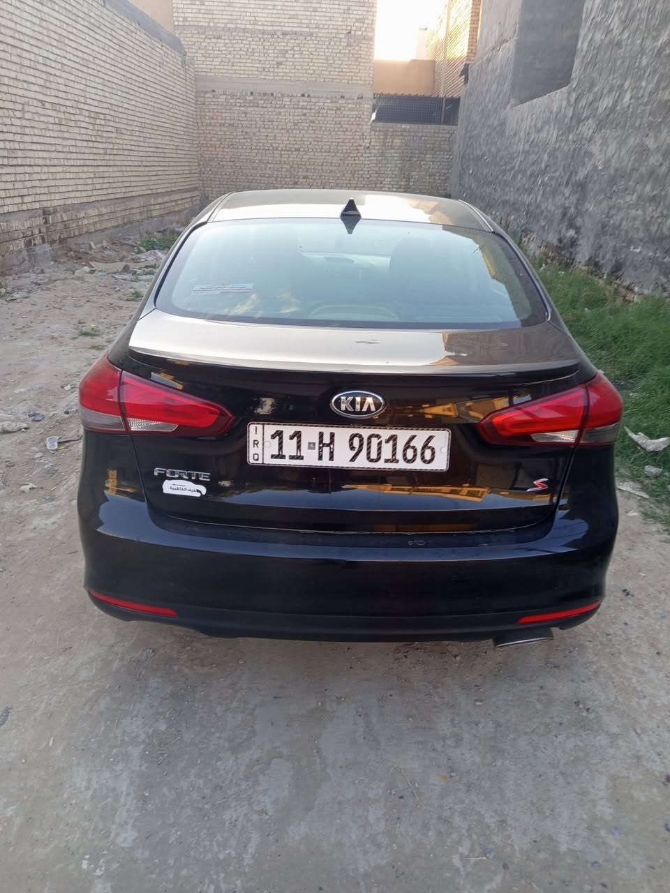 السلام عليكم
كيا فورتي للبيع وارد امريكي موديل 2018 مواصفات s معروفه مكينه 2000 دوش وكير السياره خير من الله حادثه بنيد وباب مبدل ما واصل للشاصي وناقصه راديتر التبريد السعر 125 وبي مجال 
رقمي ***********
