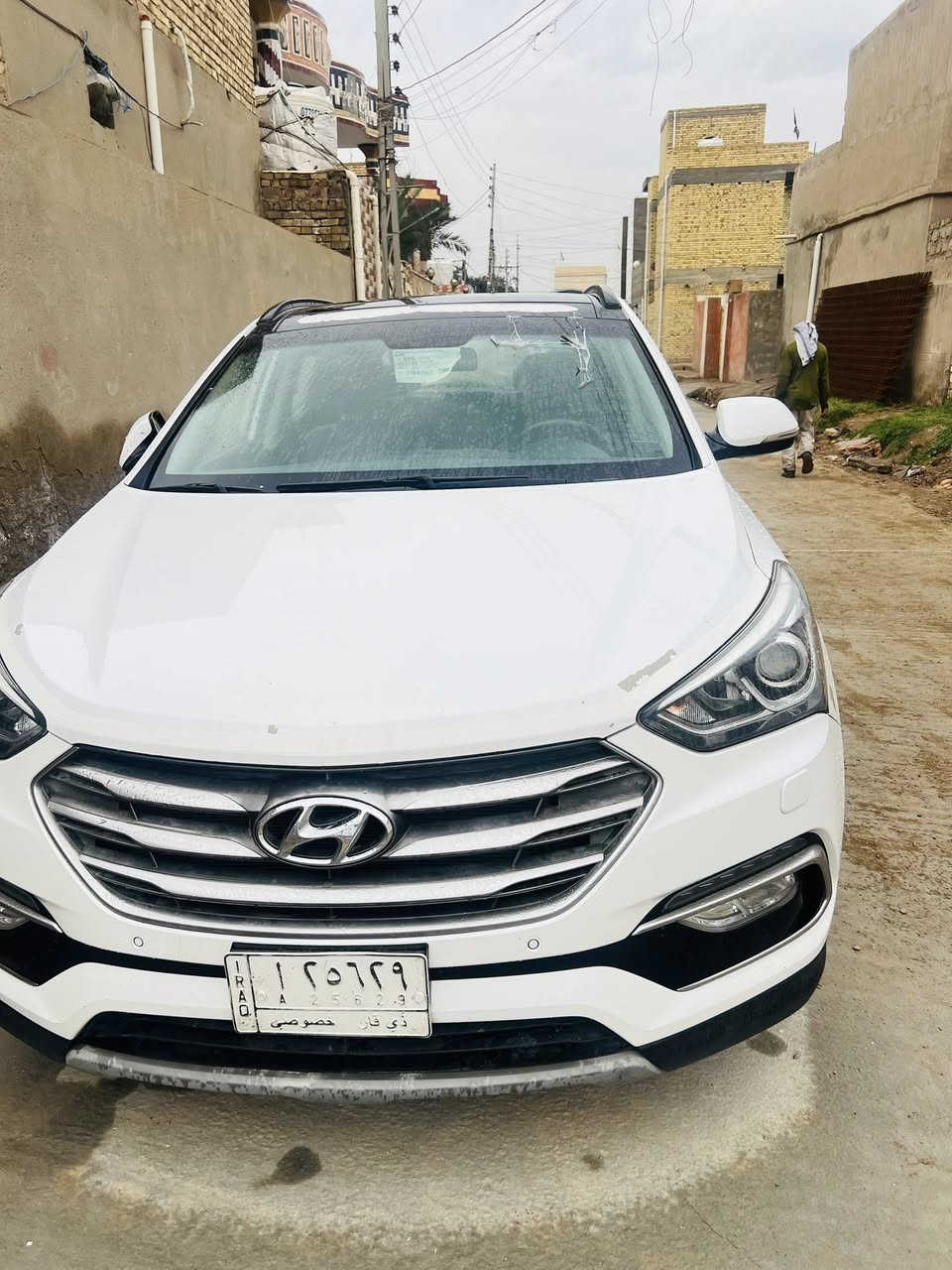 السلام عليكم
سنتافي 2018
خليجي مكفوله كفاله عامه
السياره فول مواصفاتvib
بصمه 
بنوراما
كراسي كهرباء اثنين
كراسي جلد تدفئه تبريد
جنطه كهرباء
سايد بريك بصمه
السياره نظيفه 
ماشيه 93الف
سته سلندر
ماعدا تكشير خفيف بالنيد وكاله
وسونار بيه 
المكان ذي قار
الرقم:***********
السعر:215$
***********
