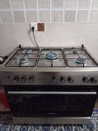 طباخ • مستخدم • شغال