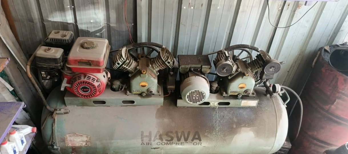 متوفر للبيع غراض بنجر بغداد 
خالعه حجم 24 نظيفه
جك عدد 2 هواء و دهن
تاروسه حجم 350 بانزين و كهرباء 
مشحمه 
***********

